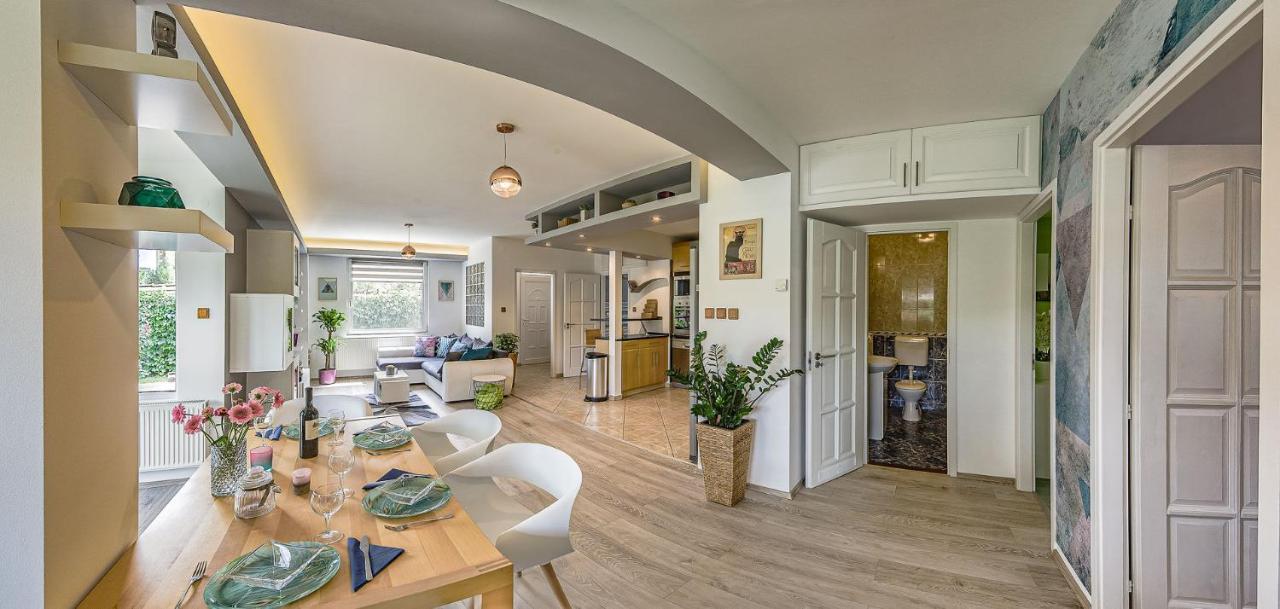 Riverside Apartman**** ミシュコルツ エクステリア 写真